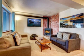 Spacious Lakeview Heavenly Mountain Escape! Stateline